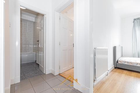 2 bedroom flat for sale, Holburn Street, Aberdeen AB10