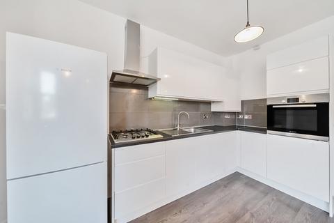 1 bedroom apartment for sale, Pinner Road, Northwood, Middlesex