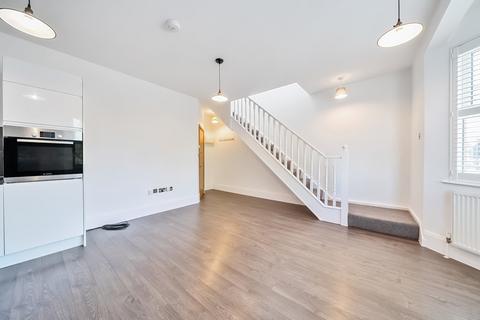 1 bedroom apartment for sale, Pinner Road, Northwood, Middlesex