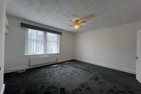 2 bedroom terraced house to rent, Cambridge Road, Sidcup