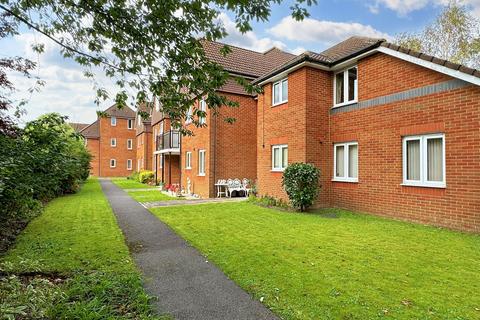 1 bedroom retirement property for sale, Beaulieu Road, Dibden Purlieu, SO45