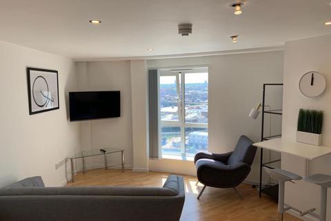 2 bedroom apartment to rent, Hive, Masshouse Plaza, Birmingham, B55JN