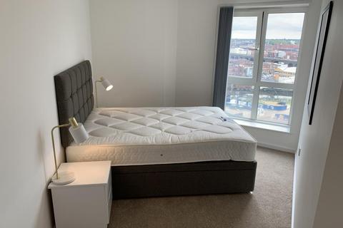 2 bedroom apartment to rent, Hive, Masshouse Plaza, Birmingham, B55JN