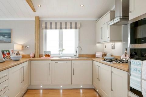 4 bedroom lodge for sale, 8 Lake View, Westbury BA13