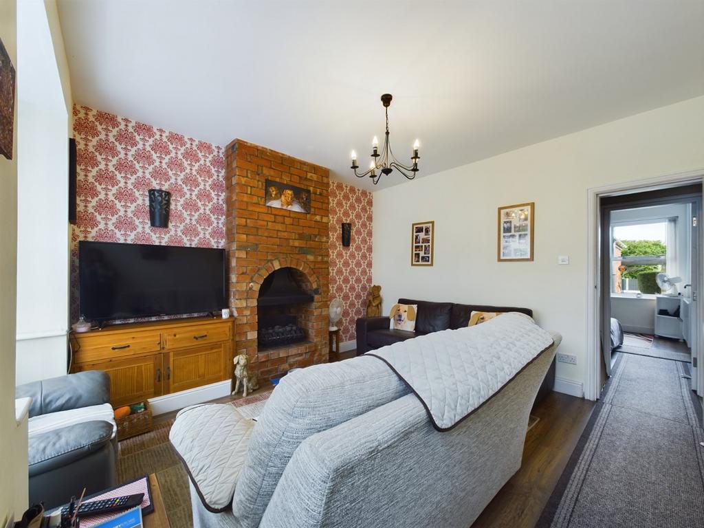 McIntyre Road, Worcester... 3 bed semidetached house for sale £260,000