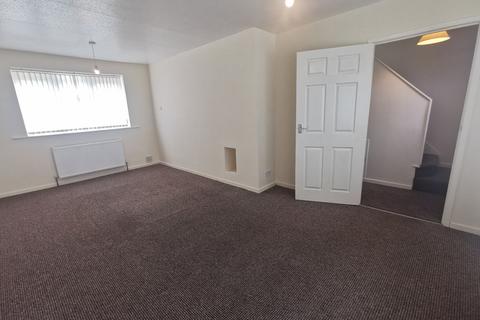 2 bedroom semi-detached house to rent, Standale Rise, Pudsey, West Yorkshire, LS28