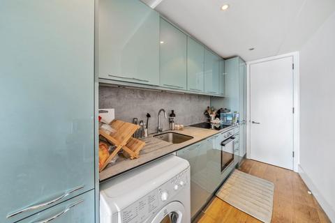 1 bedroom flat for sale, Winchester Square, Borough