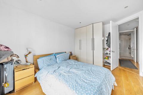 Flat 5, 3 Winchester Square, London, SE1 9BH