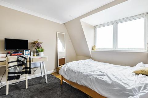 2 bedroom flat for sale, Lavender Hill, Battersea