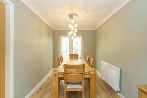 6 Brookside Close, Sheffield, S12 4LE