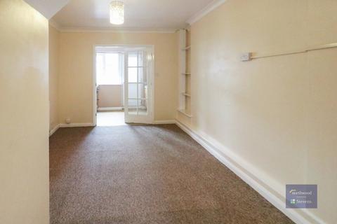 2 bedroom flat to rent, Apsley Street, Ashford, TN23