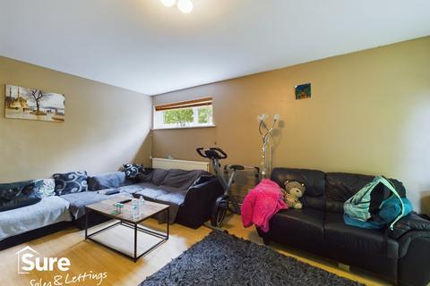 2 bedroom flat to rent, Shenley Court, Shenley Road, Hemel Hempstead, Hertfordshire, HP2 7JH