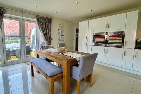 4 bedroom detached house for sale, Holmer, Hereford, HR1