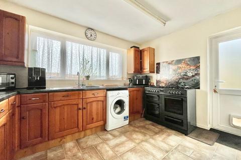 1 Barton Drive, Paignton, TQ3 3SH