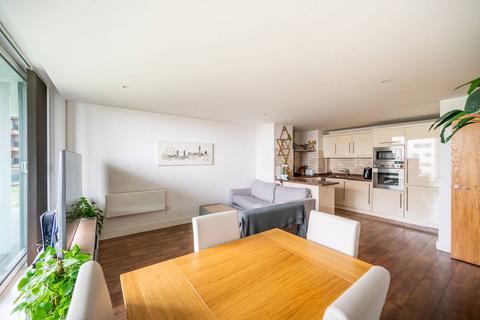 2 bedroom flat for sale, Basin Approach, Gallions Reach, London, E16