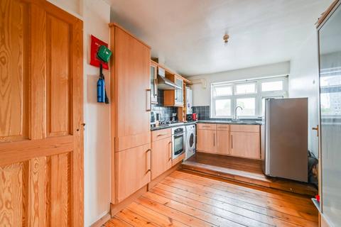 33 Beaconsfield Road, London, E16 4HS