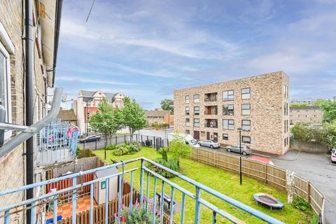 33 Beaconsfield Road, London, E16 4HS