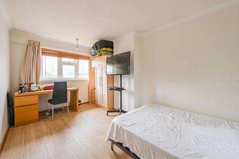 33 Beaconsfield Road, London, E16 4HS