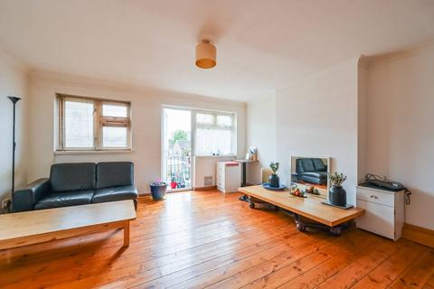 3 bedroom flat for sale, Beaconsfield Road, West Ham, London, E16