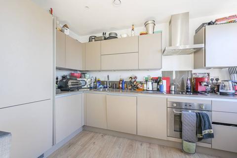 1 bedroom flat to rent, Roosevelt Tower, Canary Wharf, London, E14