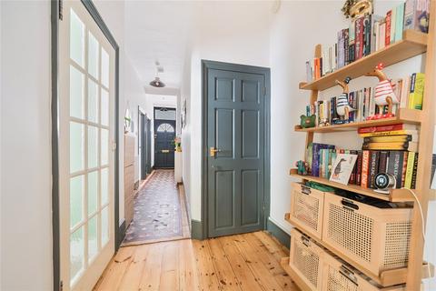3 Victoria Road, Wood Green, London, N22 7XA