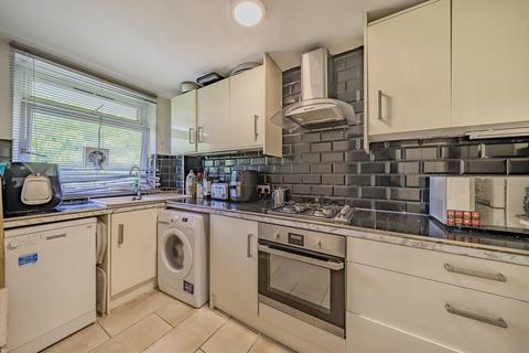 2 bedroom flat for sale, Pert Close, Muswell Hill, London, N10