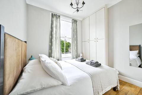 1 bedroom flat for sale, Kempsford Gardens, Earls Court, London, SW5