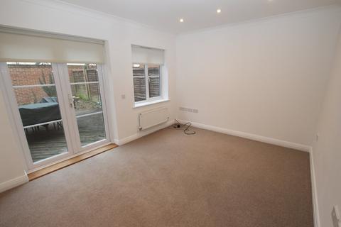 2 bedroom terraced house to rent, Winnersh, Wokingham RG41