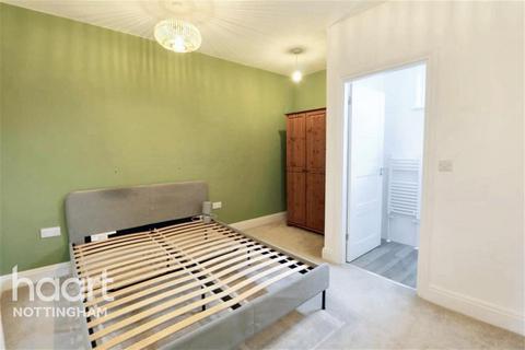 2 bedroom flat to rent, Alfreton Road, NG7