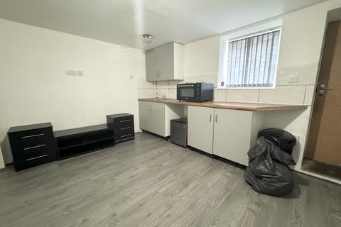1 bedroom flat to rent, Nowell Crescent, Leeds, West Yorkshire, LS9