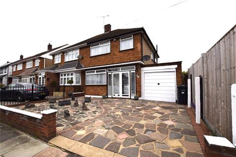 3 bedroom end of terrace house for sale, Rochford Avenue, Chadwell Heath, RM6