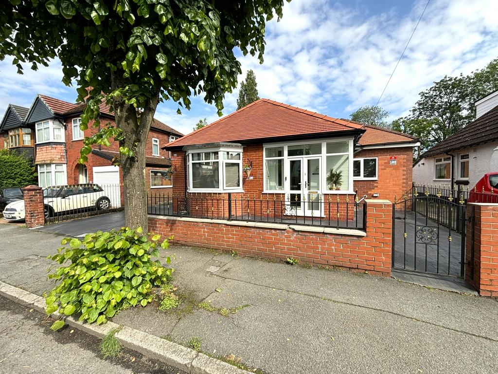 Town Lane, Denton, Manchester 3 bed detached house for sale £365,000