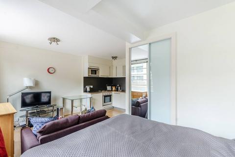 Studio to rent, Sloane Avenue, Chelsea, London, SW3