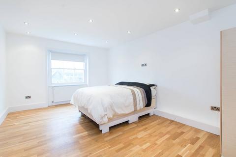 2 bedroom flat to rent, Cornwall Gardens, South Kensington, London, SW7