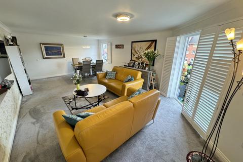 2 bedroom apartment for sale, Mountbatten Close, Ashton-On-Ribble PR2