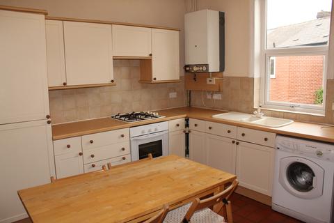 3 bedroom end of terrace house to rent, Ratcliffe Road, Sheffield S11