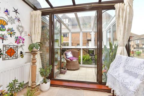 3 bedroom townhouse for sale, Esplanade, Esplanade, Rochester, Kent