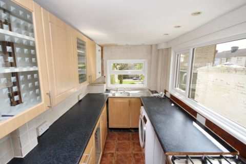 2 bedroom terraced house for sale, St. Georges Square, Maidstone ME16