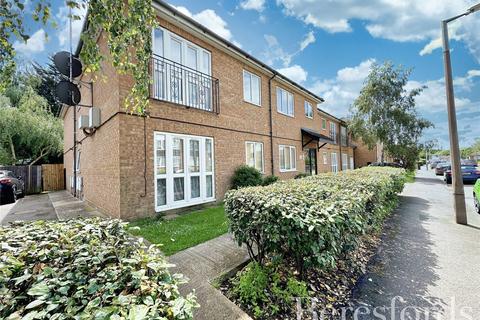 2 bedroom apartment for sale, Abbs Cross Gardens, Hornchurch, RM12