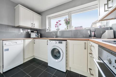 6 Martins Close, West Wickham, BR4 9AB
