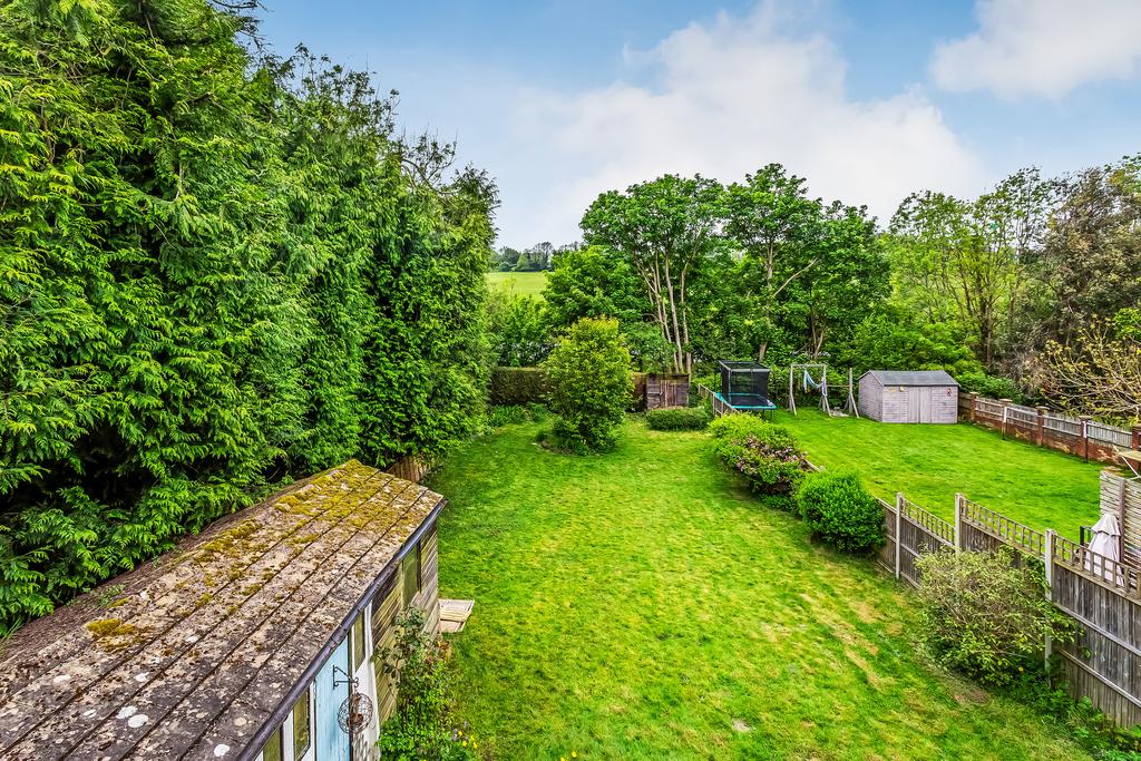 112-Reddown-Road-5