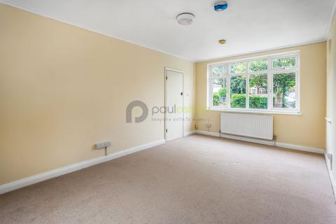 112 Reddown Road, Coulsdon, CR5 1AL