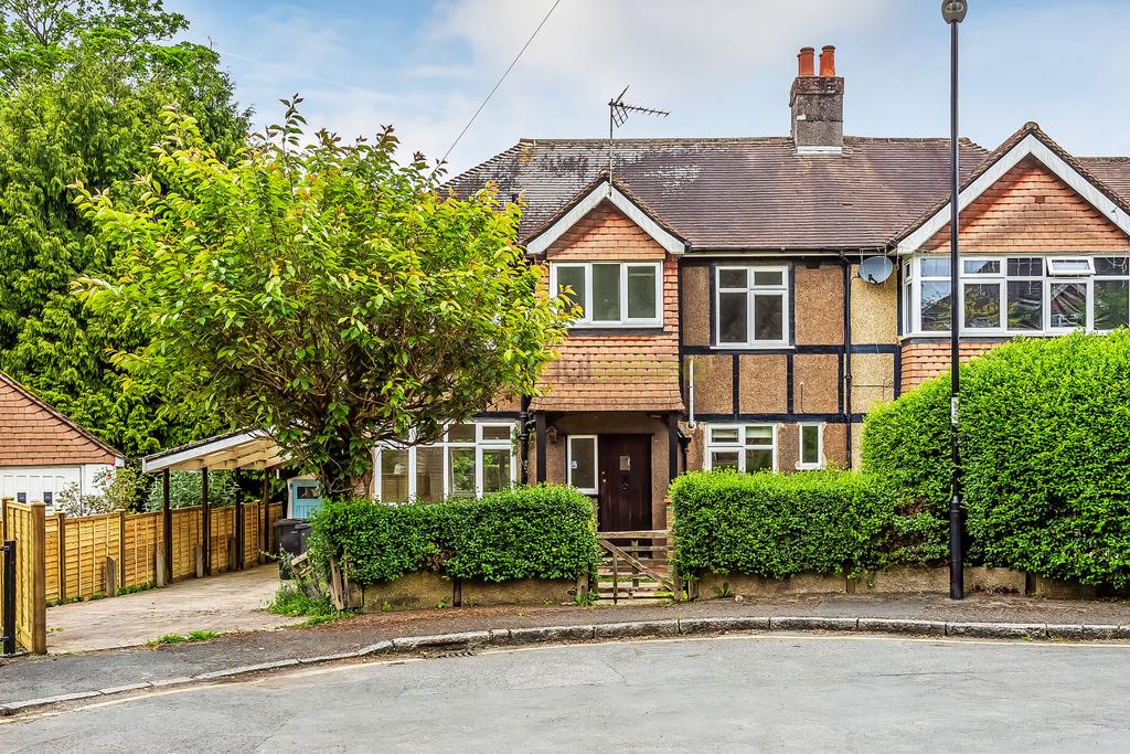 112-Reddown-Road-25