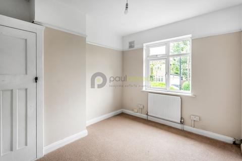 112 Reddown Road, Coulsdon, CR5 1AL