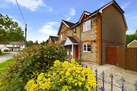 3 bedroom semi-detached house for sale, Ivy Close, Princes Risborough HP27