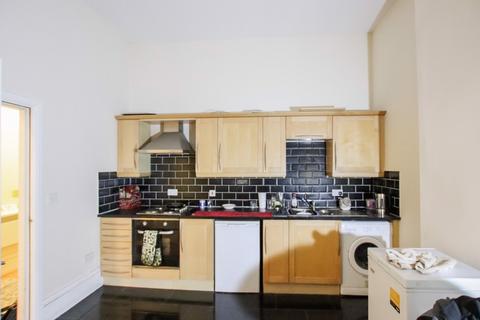 2 bedroom apartment to rent, Station House, Batley, West Yorkshire