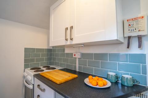 2 bedroom terraced house for sale, Clarendon Park, Leicester LE2