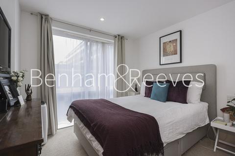 2 bedroom apartment to rent, Major Draper Street, Woolwich SE18