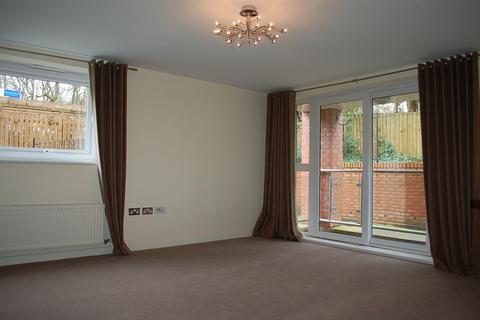 2 bedroom flat to rent, Merryfield Grange, Bolton BL1