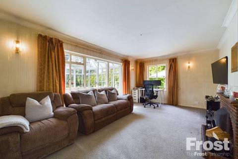 3 bedroom bungalow for sale, Riverside Drive, Staines-Upon-Thames, Surrey, TW18